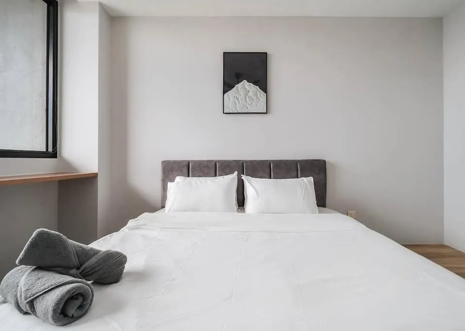 Lumi Tropicana 3Bedroom Petaling Jaya 0*,